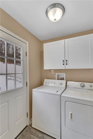 229 E College St., Canonsburg, PA 15317