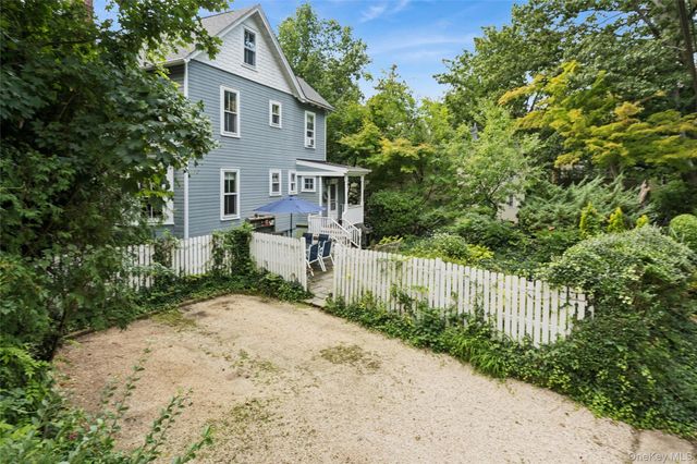 248 Glen Avenue, Sea Cliff, NY 11579