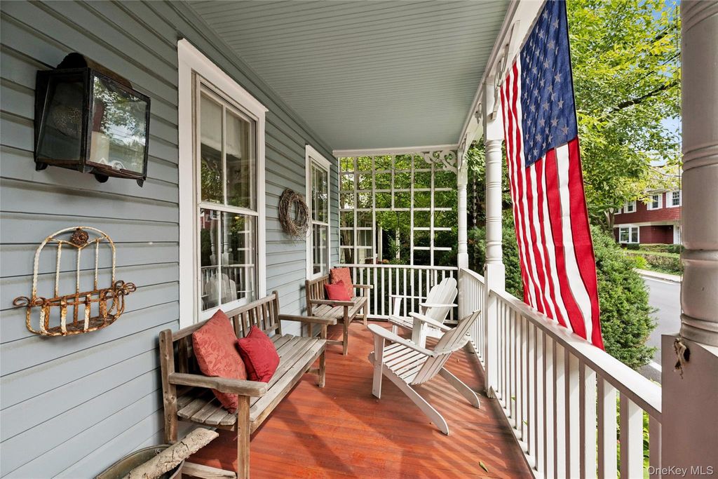 248 Glen Avenue, Sea Cliff, NY 11579 — photo 3