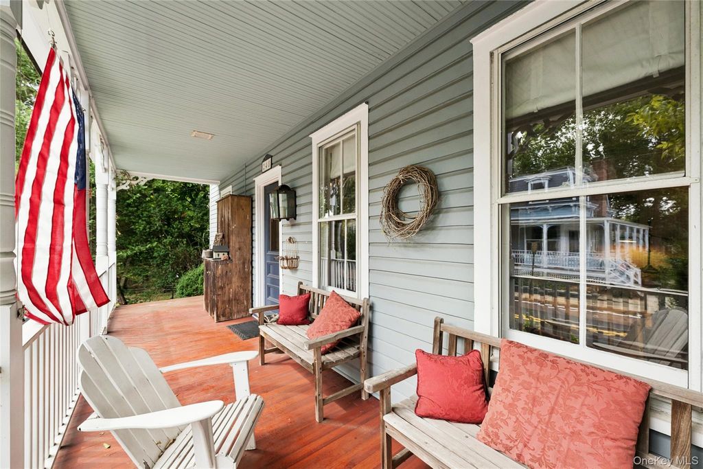 248 Glen Avenue, Sea Cliff, NY 11579 — photo 4