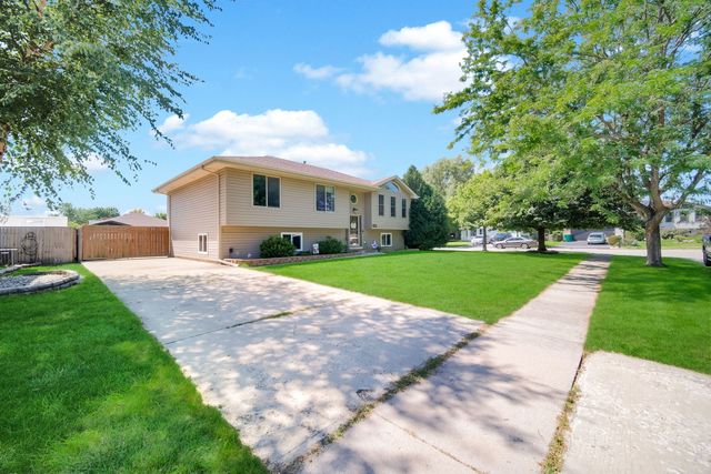 7016 Lewis Clark Drive, Plainfield, IL 60586