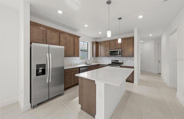 18917 INDIAN ROCK PLACE, Lakewood Ranch, FL 34211