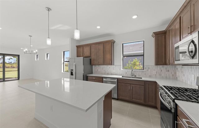 18917 INDIAN ROCK PLACE, Lakewood Ranch, FL 34211