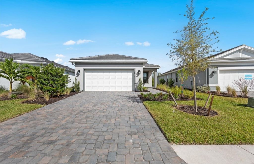18917 INDIAN ROCK PLACE, Lakewood Ranch, FL 34211