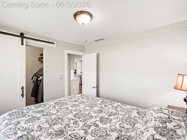 5860 Huron Street, Taylor, MI 48180