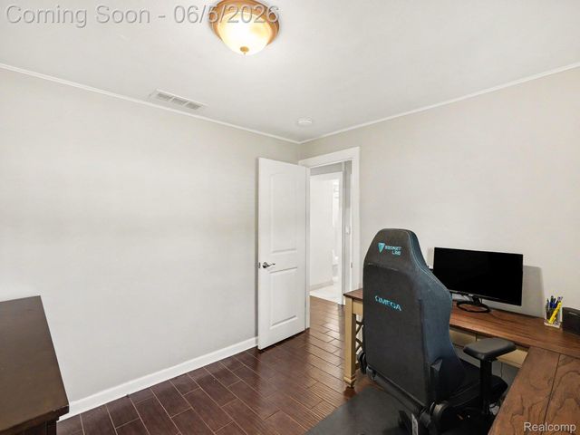 5860 Huron Street, Taylor, MI 48180