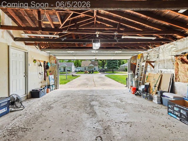 5860 Huron Street, Taylor, MI 48180
