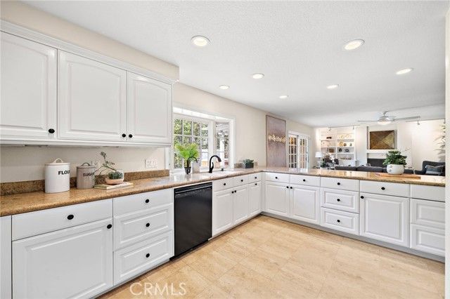 18817 Tomahawk Street, Fountain Valley, CA 92708