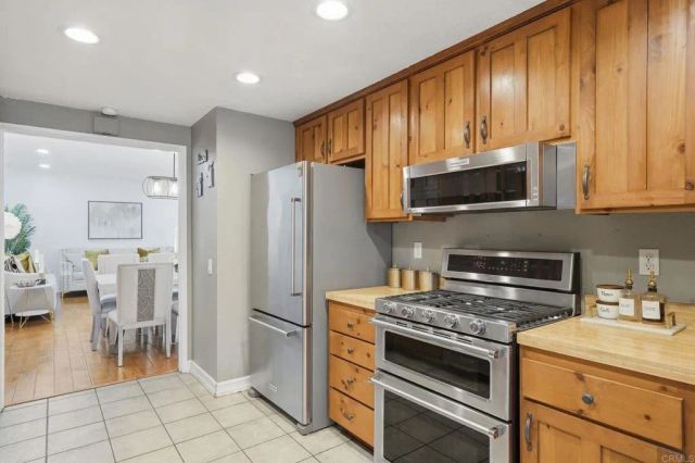 2553 Granada Circle, Spring Valley, CA 91977