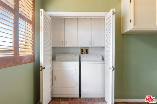 1433 Barry Avenue 301, Los Angeles, CA 90025