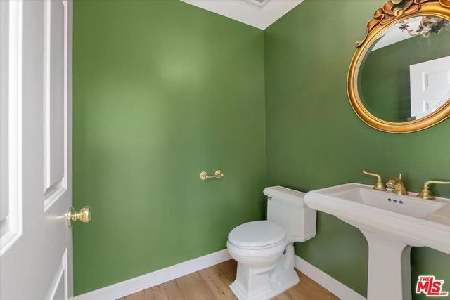 1433 Barry Avenue 301, Los Angeles, CA 90025