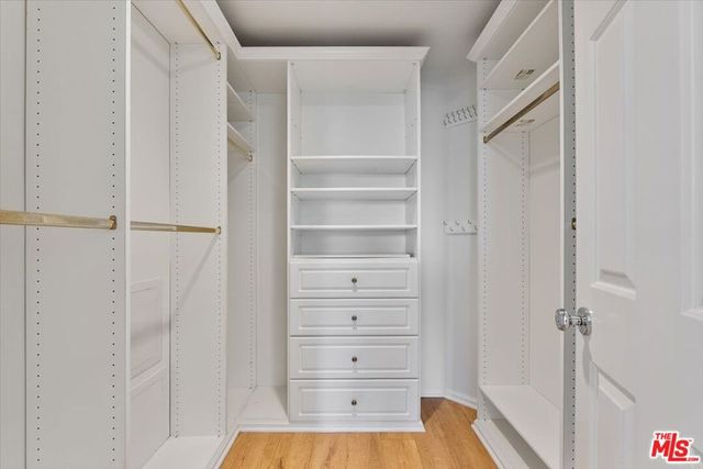 1433 Barry Avenue 301, Los Angeles, CA 90025