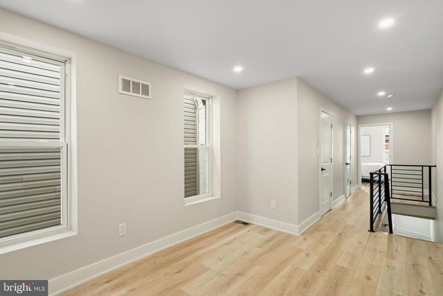 648 N 36TH ST, Philadelphia, PA 19104