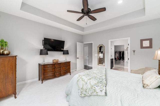 1126 Cross Creeks Ridge, Pickerington, OH 43147