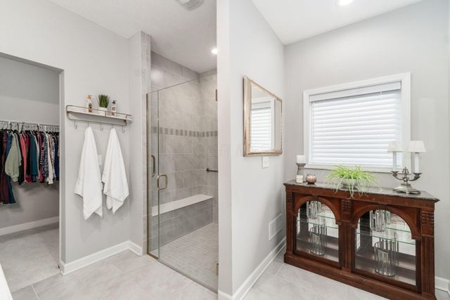 1126 Cross Creeks Ridge, Pickerington, OH 43147