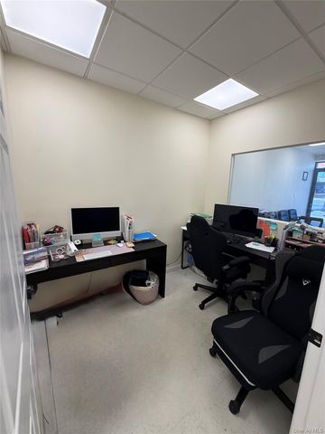 681 Hempstead Turnpike, Franklin Square, NY 11010