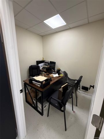 681 Hempstead Turnpike, Franklin Square, NY 11010