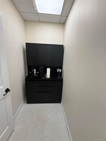 681 Hempstead Turnpike, Franklin Square, NY 11010