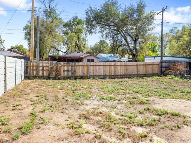 2018 E 16th St, Pueblo, CO 81001