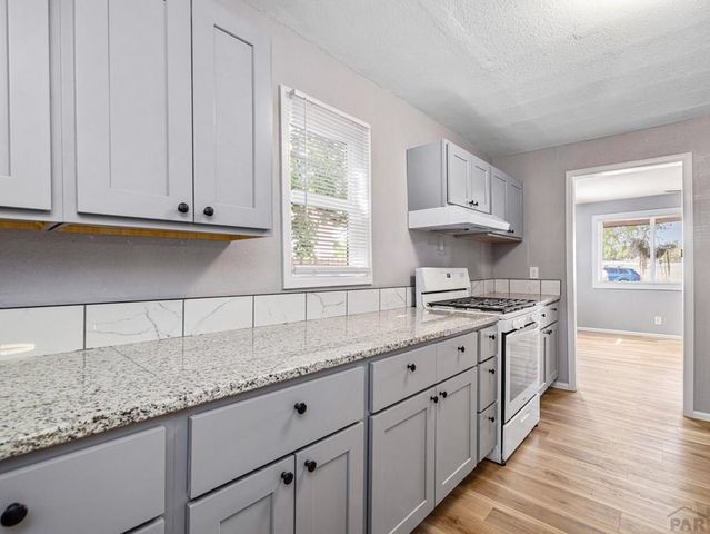 2018 E 16th St, Pueblo, CO 81001