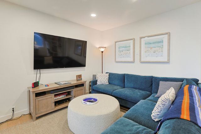 1002 Lake Boulevard, St. Joseph, MI 49085