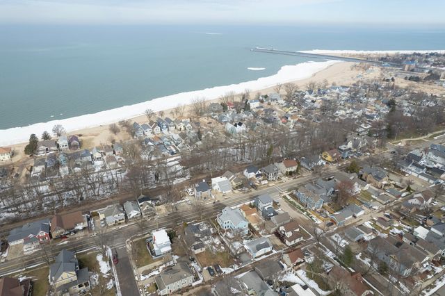 1002 Lake Boulevard, St. Joseph, MI 49085