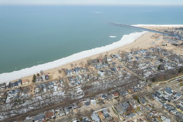 1002 Lake Boulevard, St. Joseph, MI 49085