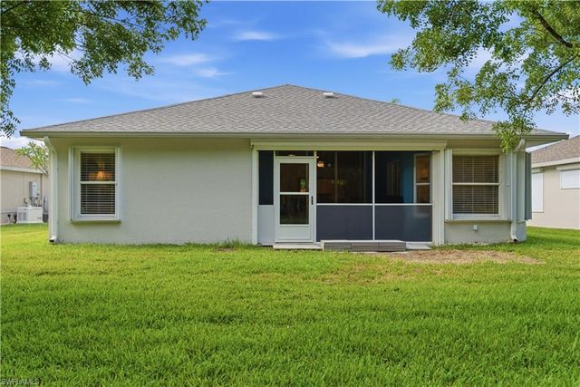 9584 Dunkirk DR, Fort Myers, FL 33919