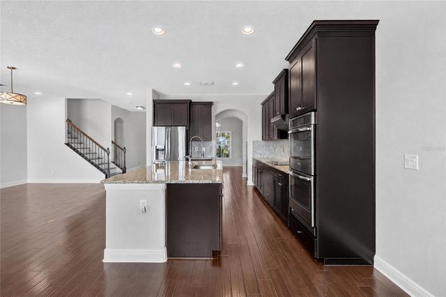 1806 NATURE VIEW DRIVE, Lutz, FL 33558