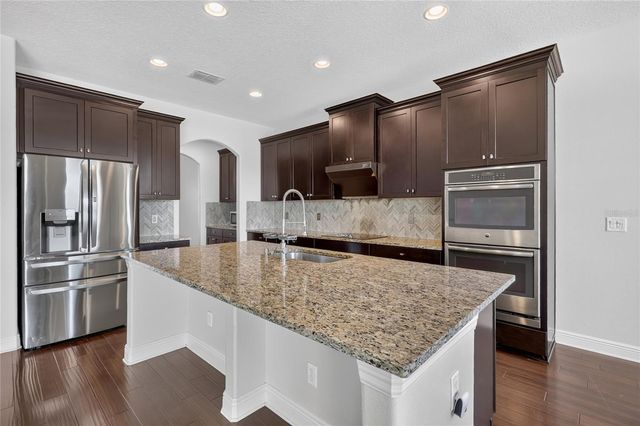 1806 NATURE VIEW DRIVE, Lutz, FL 33558