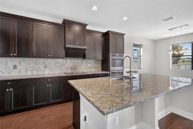 1806 NATURE VIEW DRIVE, Lutz, FL 33558