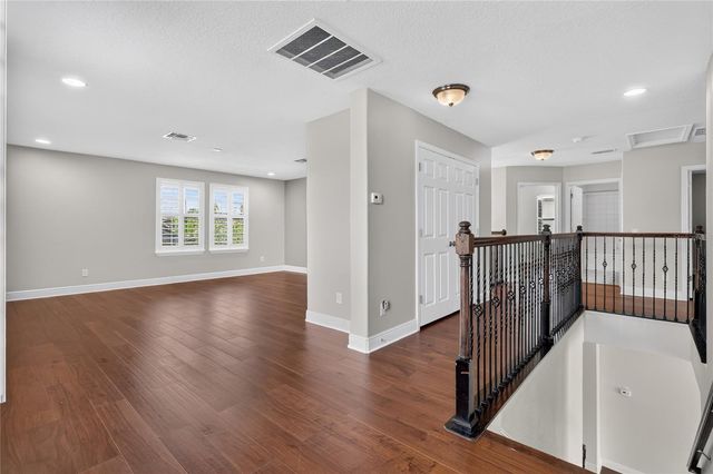 1806 NATURE VIEW DRIVE, Lutz, FL 33558