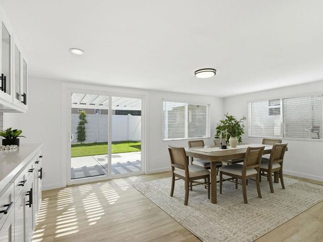 8446 Penfield Avenue, Canoga Park, CA 91306