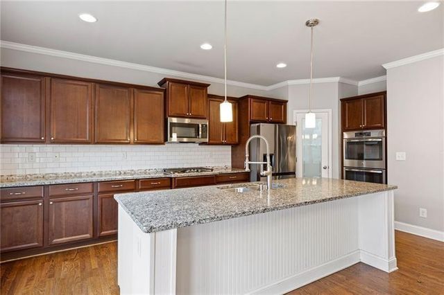1382 Sutters Pond Drive NW, Kennesaw, GA 30152