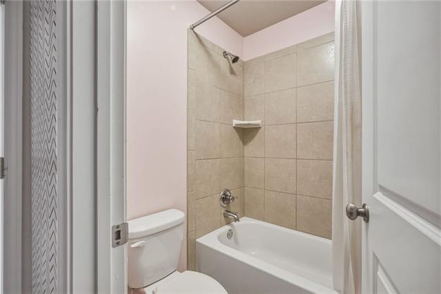 1382 Sutters Pond Drive NW, Kennesaw, GA 30152