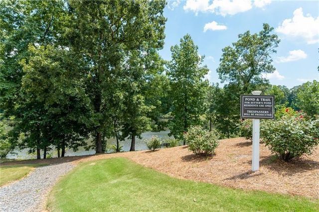 1382 Sutters Pond Drive NW, Kennesaw, GA 30152