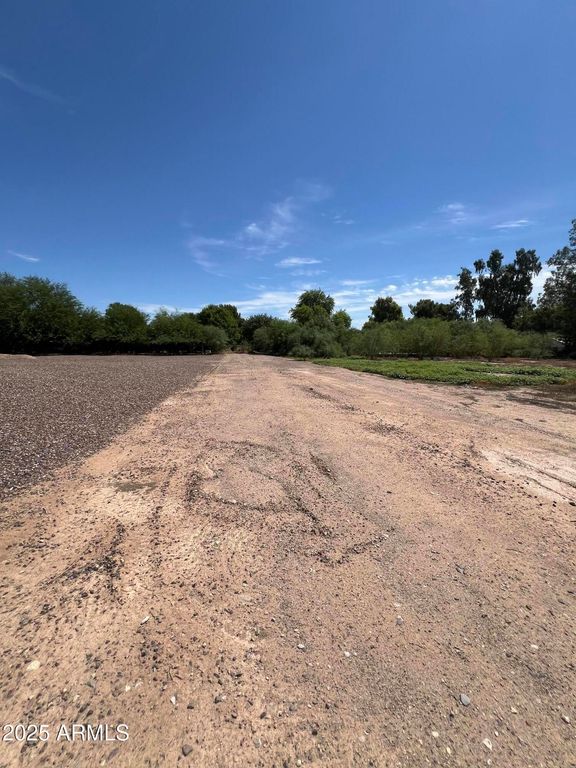 Image 14 of property listing at 0 E Jade Pl -- 1, Chandler, AZ 85286