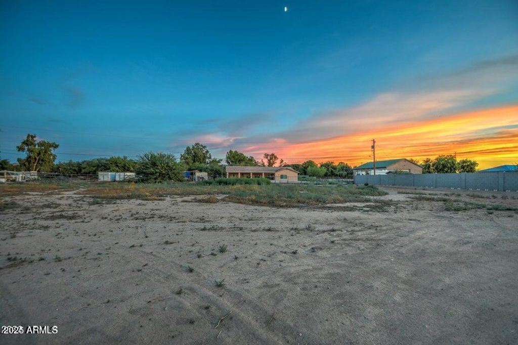 Image 23 of property listing at 0 E Jade Pl -- 1, Chandler, AZ 85286