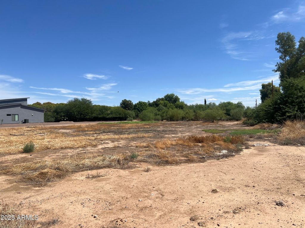 Image 4 of property listing at 0 E Jade Pl -- 1, Chandler, AZ 85286