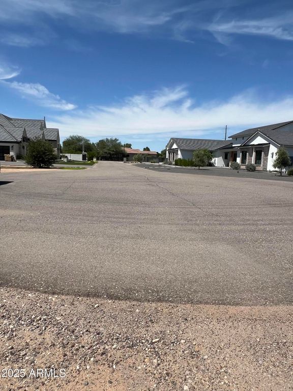 Image 7 of property listing at 0 E Jade Pl -- 1, Chandler, AZ 85286