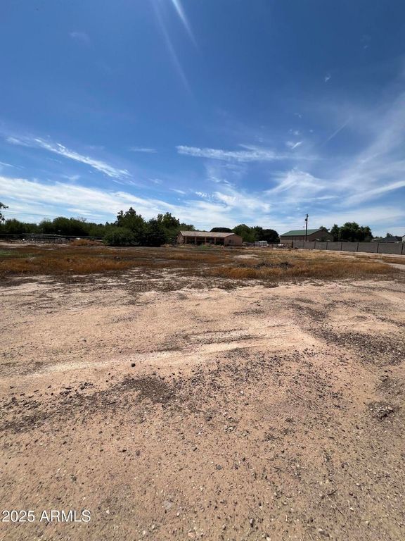 Image 9 of property listing at 0 E Jade Pl -- 1, Chandler, AZ 85286