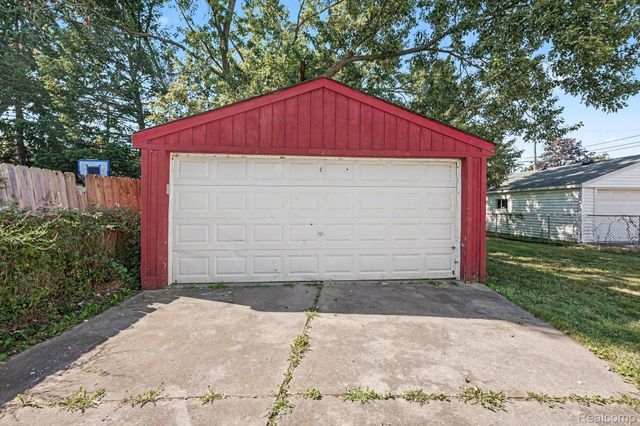 24435 Colgate Street, Dearborn Heights, MI 48125