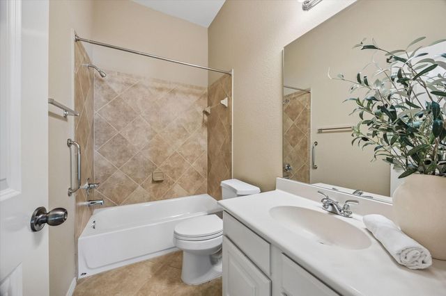 14007 Bright Glen Drive, Pearland, TX 77584