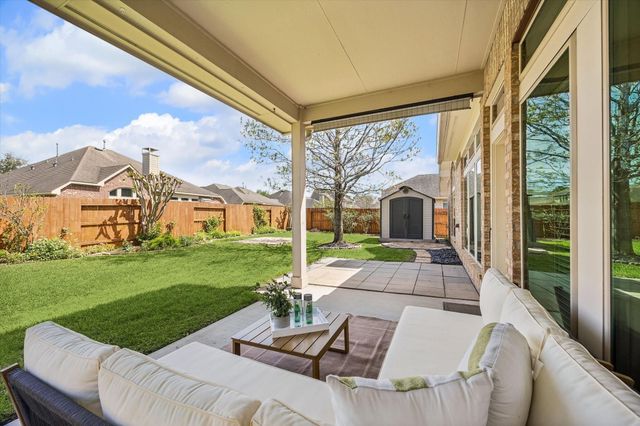 14007 Bright Glen Drive, Pearland, TX 77584