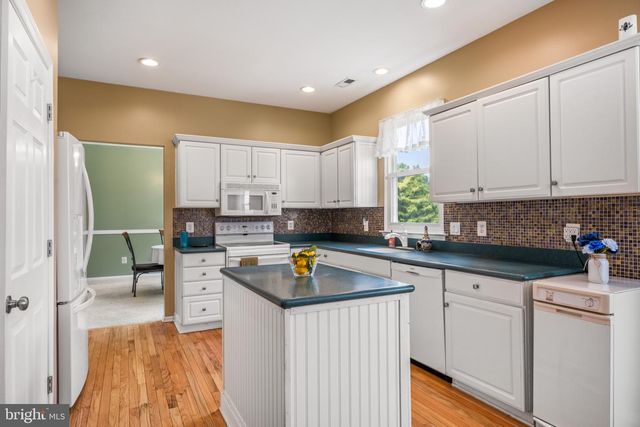 1401 HEATH CT, Williamstown, NJ 08094