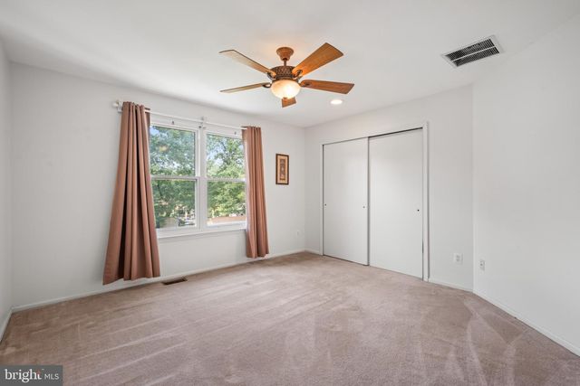1401 HEATH CT, Williamstown, NJ 08094