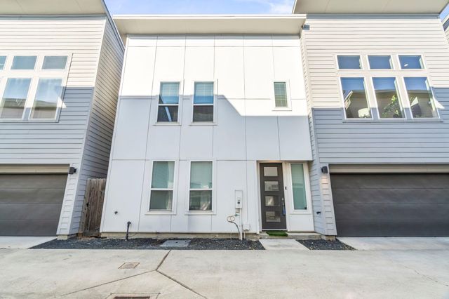 2210 Lou Ellen Lane E, Houston, TX 77018