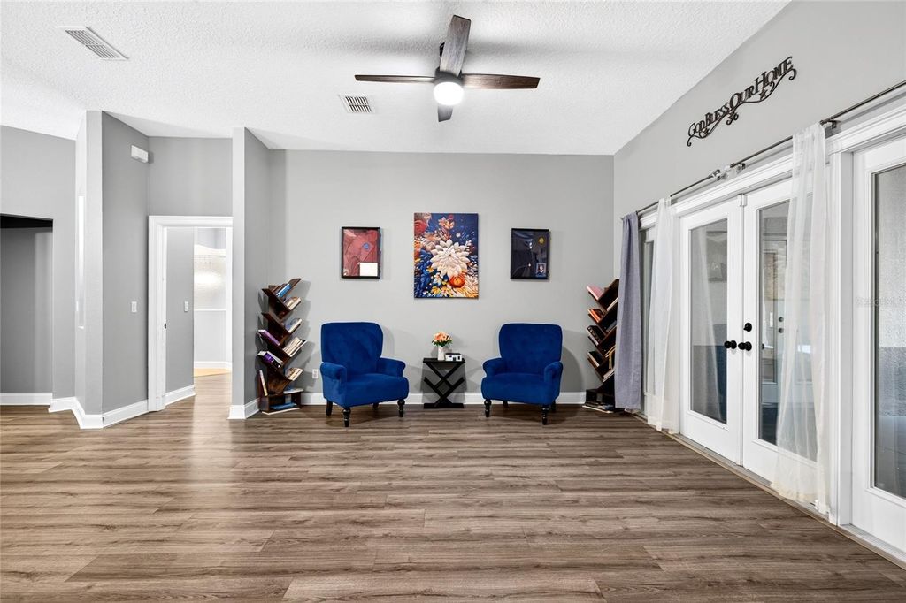 Image 19 of property listing at 7550 SW 185TH CIRCLE, Dunnellon, FL 34432