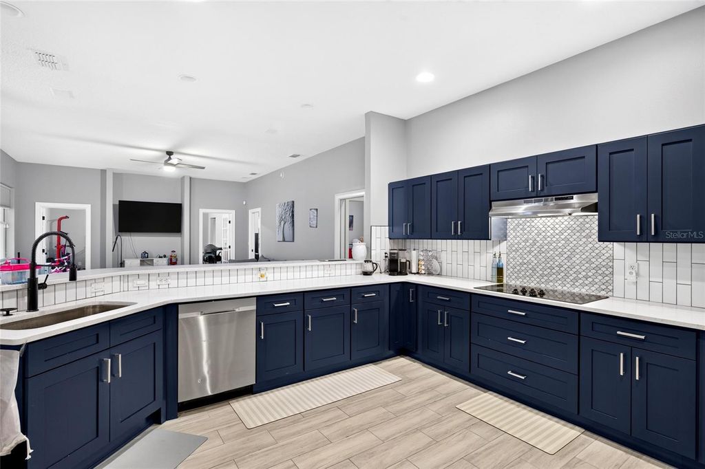Image 26 of property listing at 7550 SW 185TH CIRCLE, Dunnellon, FL 34432