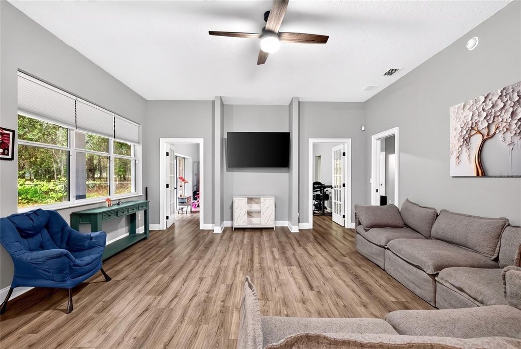 Image 32 of property listing at 7550 SW 185TH CIRCLE, Dunnellon, FL 34432